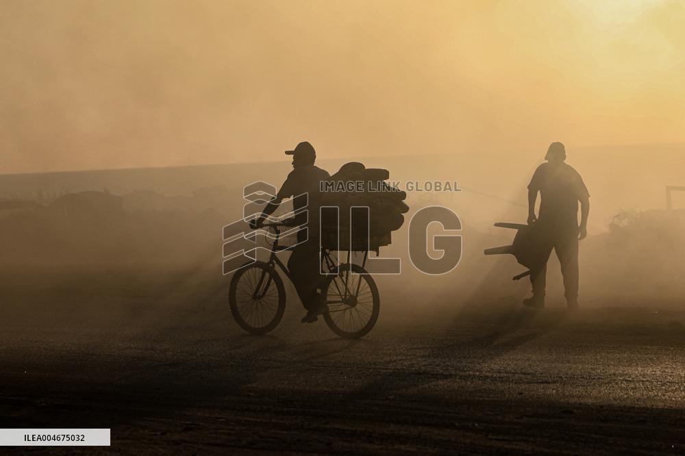 Palestinians Fleeing from The North of The Gaza Strip