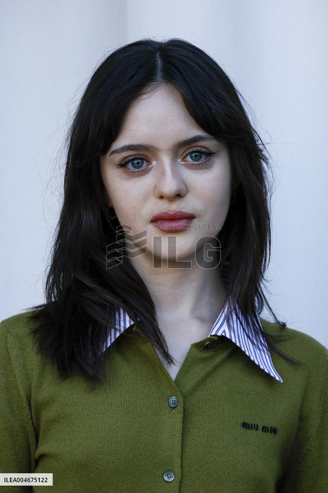 Venice - Arrival Miu-Miu girls MP