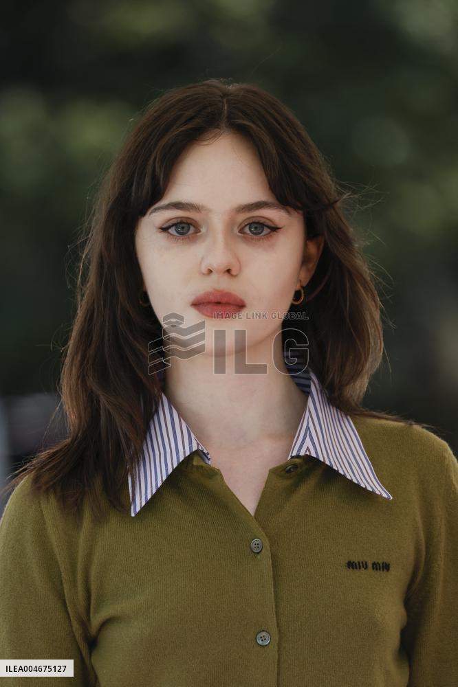 Venice - Arrival Miu-Miu girls MP