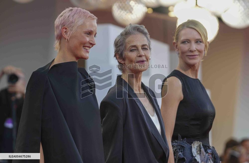 Venice - Father Mother Sister Brother Red Carpet