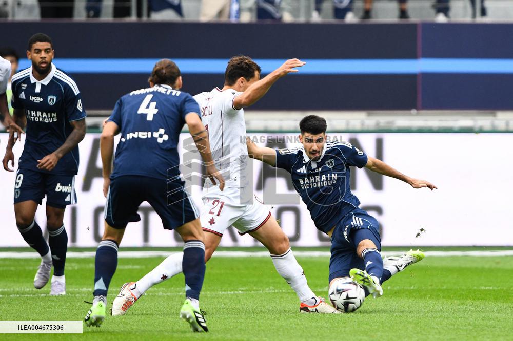 Paris FC vs Metz - Paris