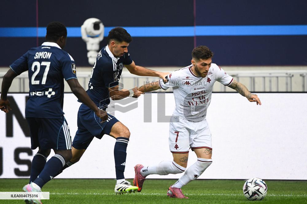 Paris FC vs Metz - Paris