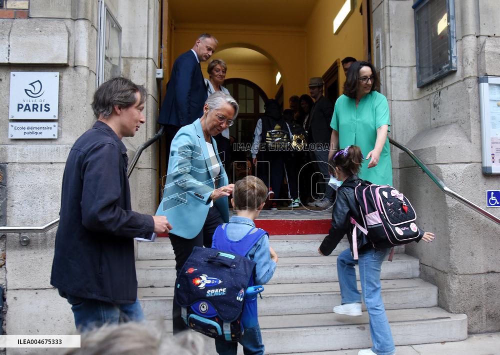 Elisabeth Borne Visit Elementary School - Paris