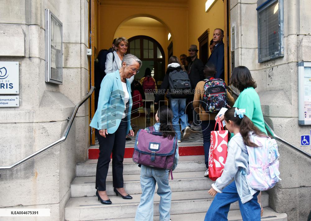 Elisabeth Borne Visit Elementary School - Paris