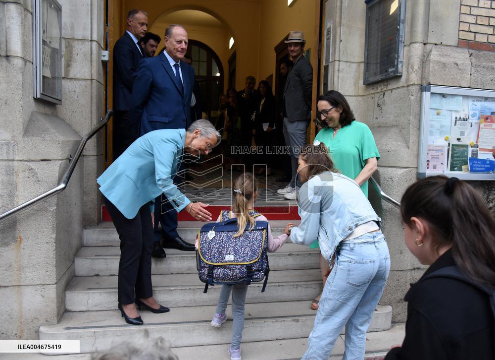 Elisabeth Borne Visit Elementary School - Paris