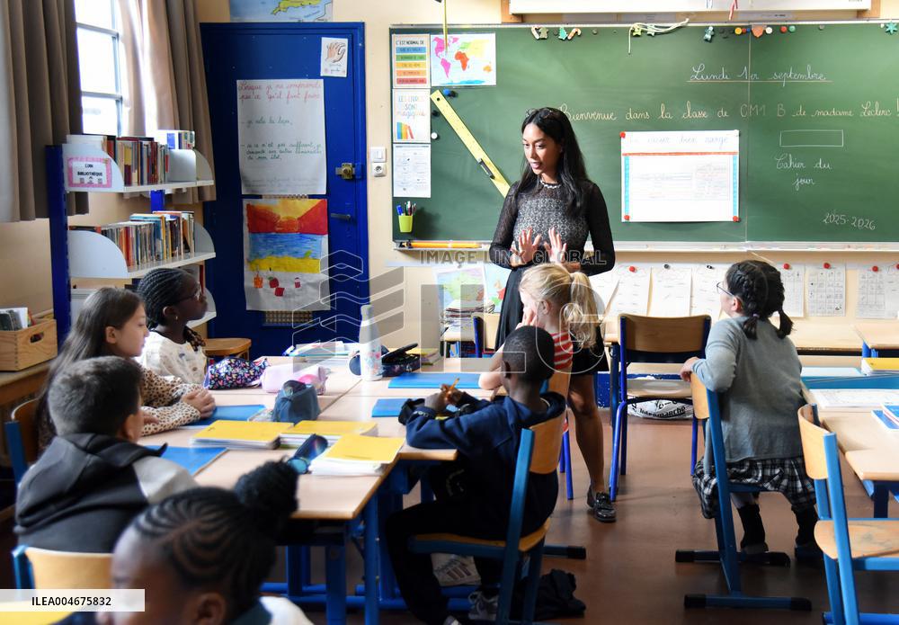 Illustration Elementary School - Paris