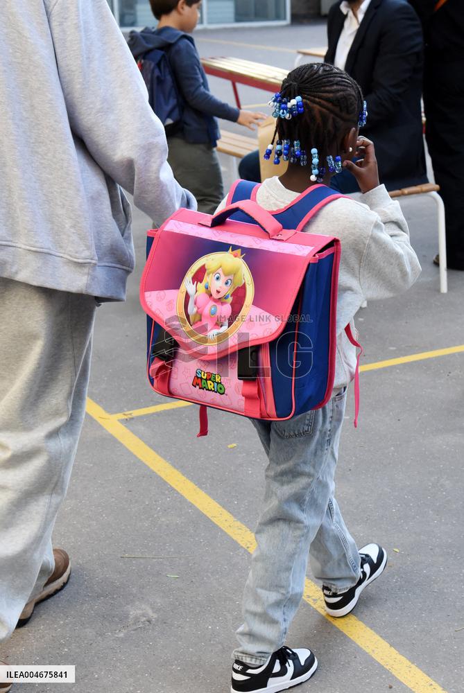 Illustration Elementary School - Paris