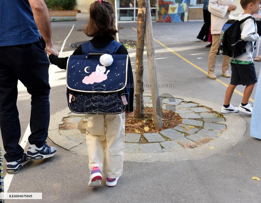 Illustration Elementary School - Paris