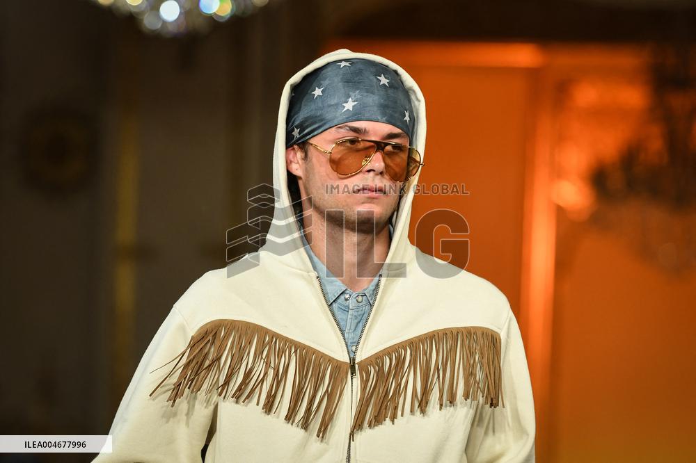 PFW - Austin Post Runway in Paris FA