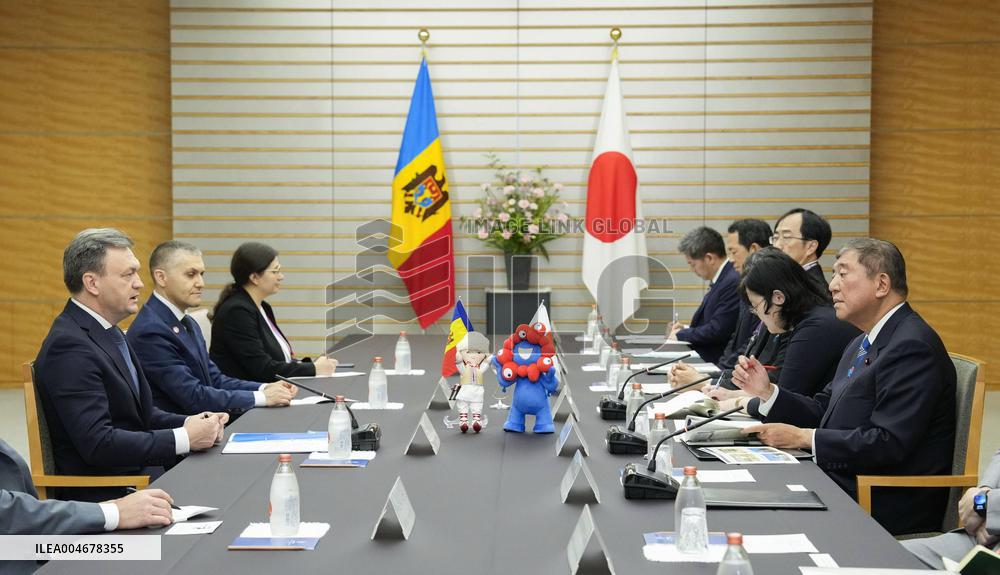 Japan-Moldova talks