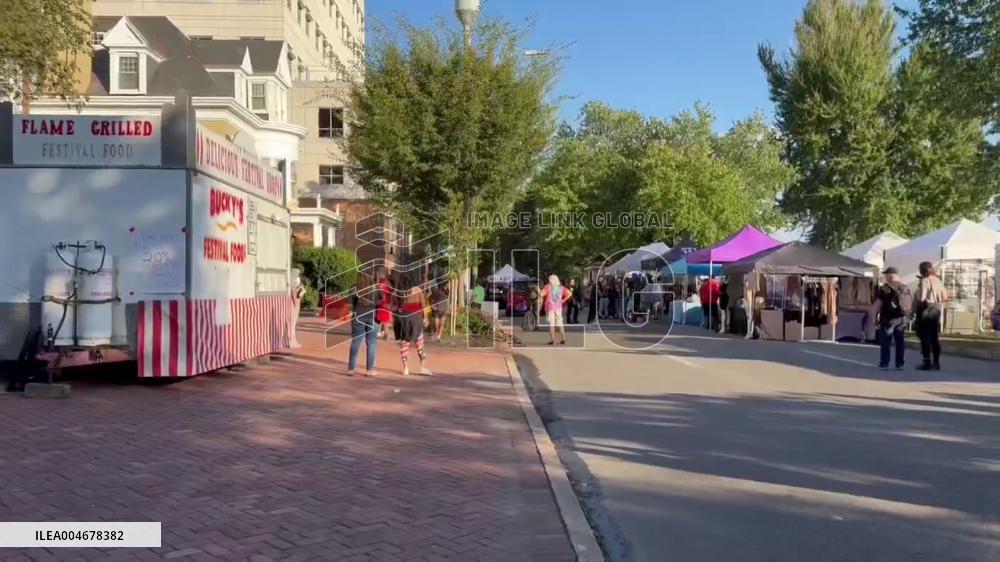 US: Three Injured After Minivan Crashes into Crowd at Harrisburg Kipona Festival