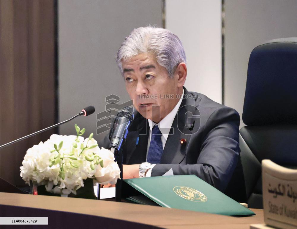 Japan foreign minister meets counterparts from GCC states in Kuwait