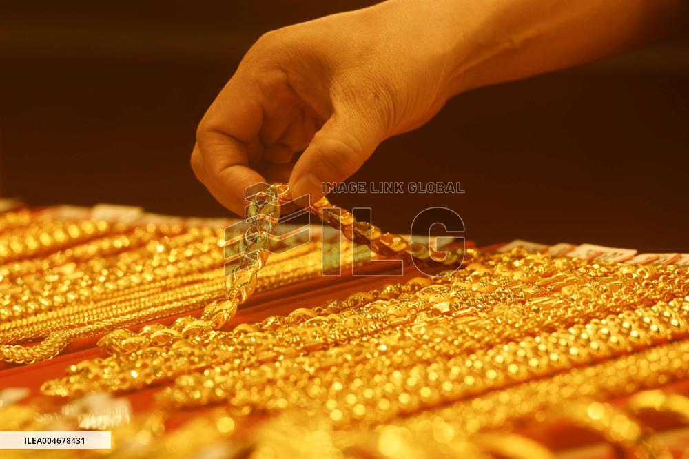 International Gold Price Hits Historic High