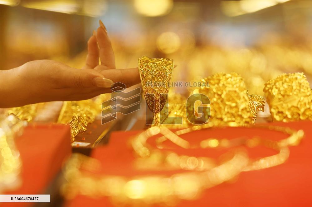 International Gold Price Hits Historic High