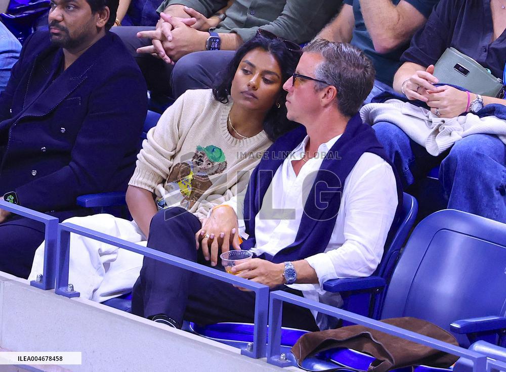 US Open - Simone Ashley With Boyfriend In The Stands