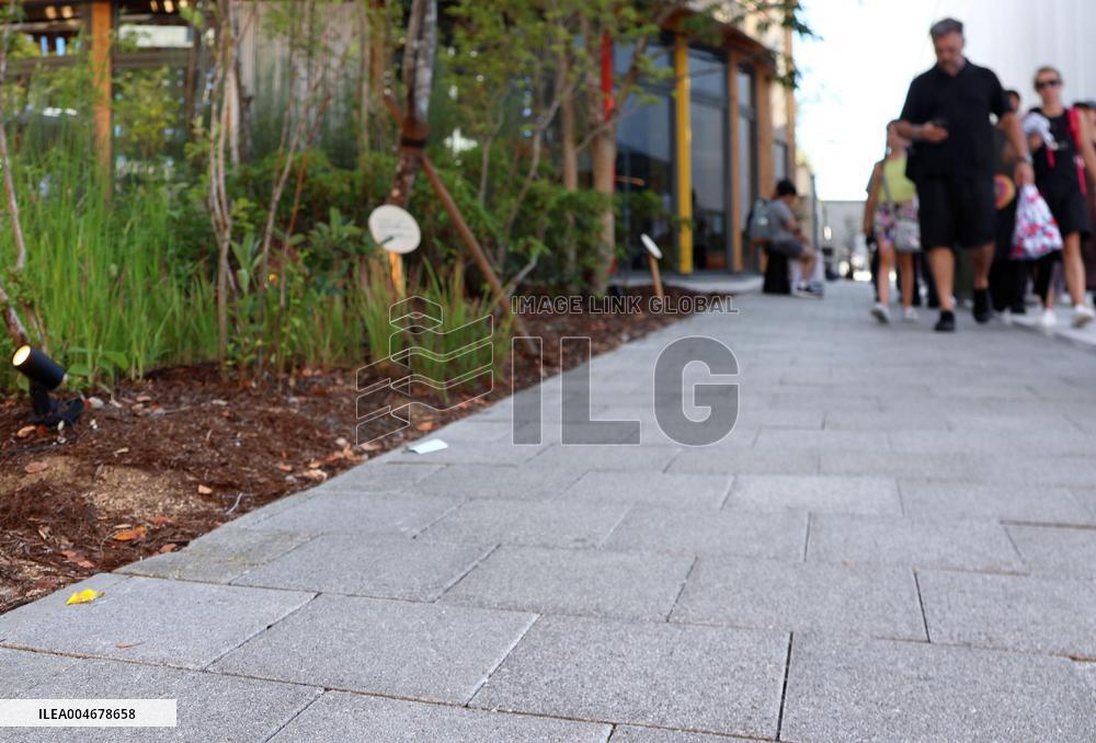 CO2-reducing pavement at Osaka expo