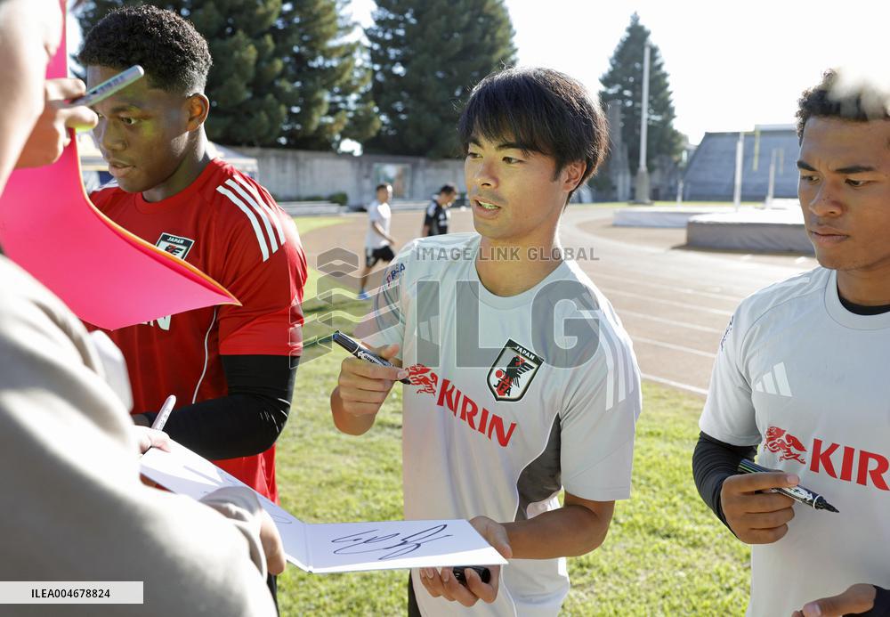 Football: Friendly between Japan and Mexico
