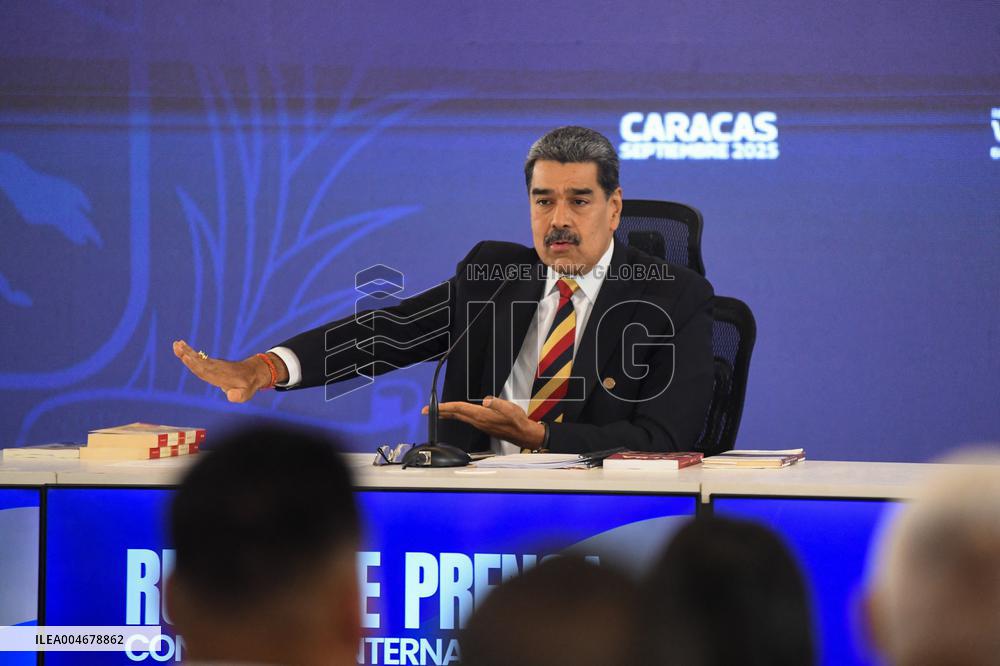 President Maduro Addresses A Press Conference - Caracas