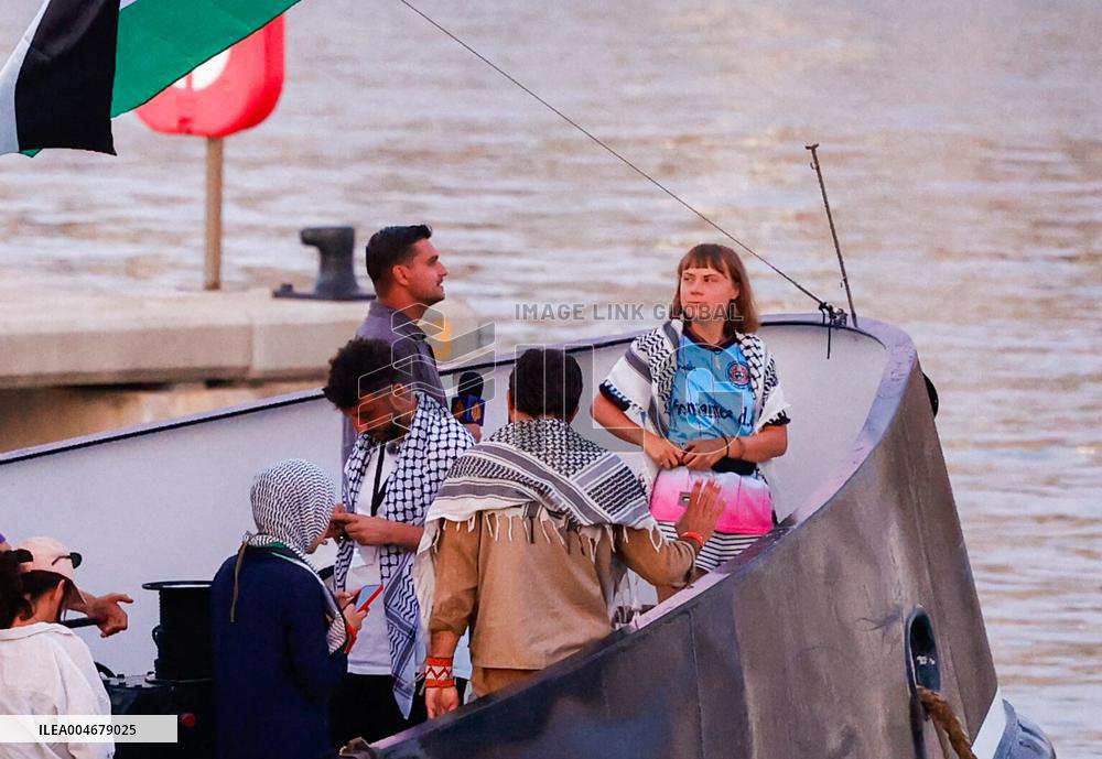 Global Sumud Flotilla Vessels Return to Barcelona Due to Bad Weather