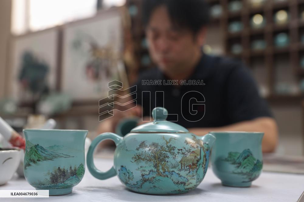 Intangible Cultural Heritage Ru Porcelain Art