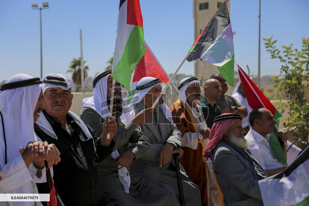 West Bank Residents Reject City Partition - Hebron
