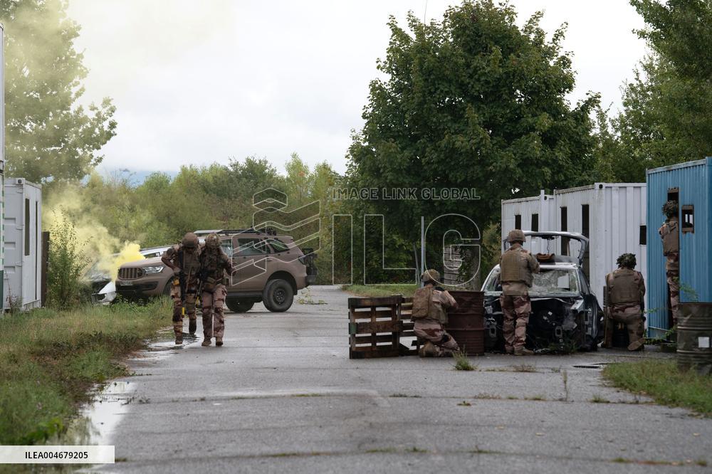 Minister of Armed Forces Visits Beaumont-les-Valence - France