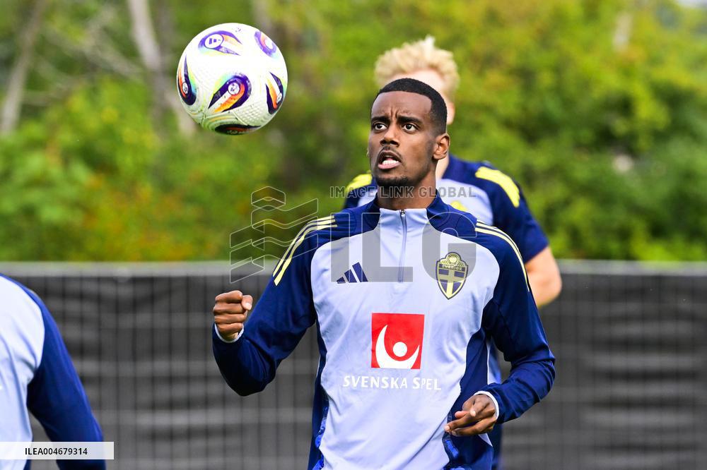 SWEDEN NATIONAL FOOTBALL TEAM TRAINING