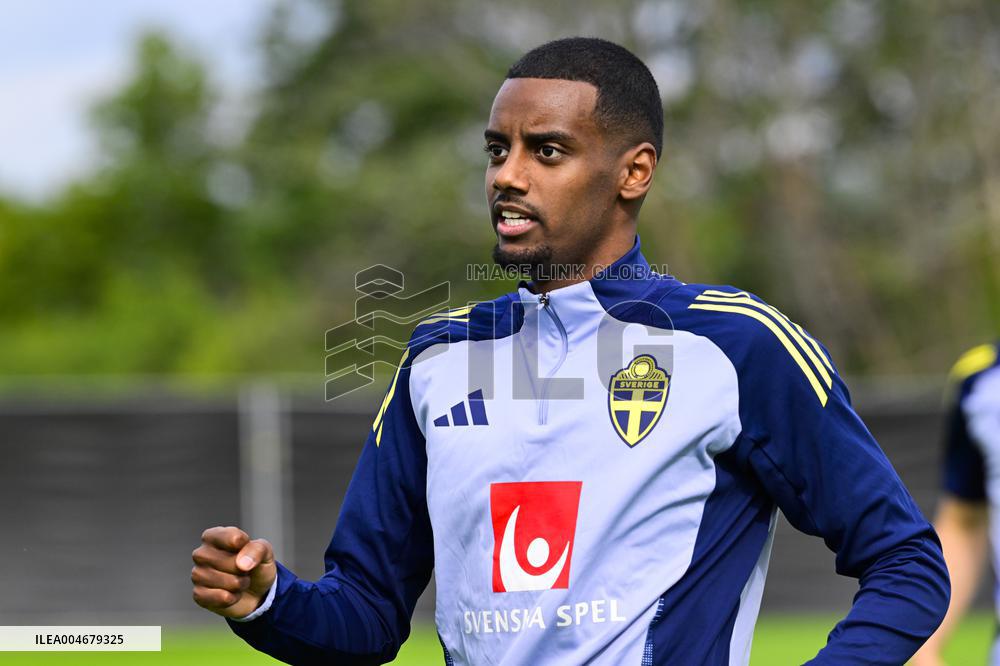 SWEDEN NATIONAL FOOTBALL TEAM TRAINING