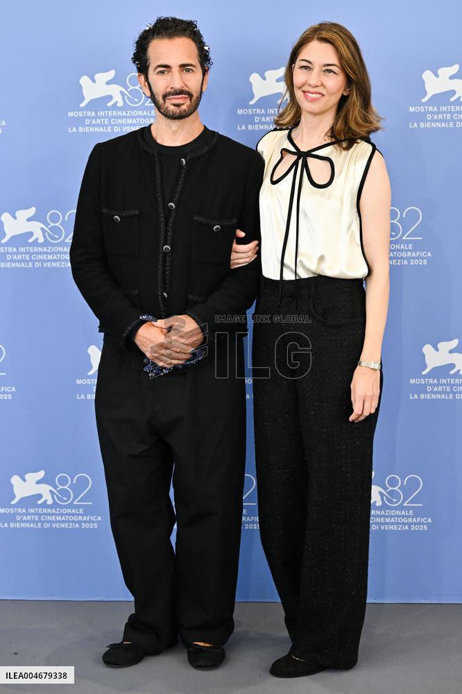 Venice Marc by Sofia Photocall AM
