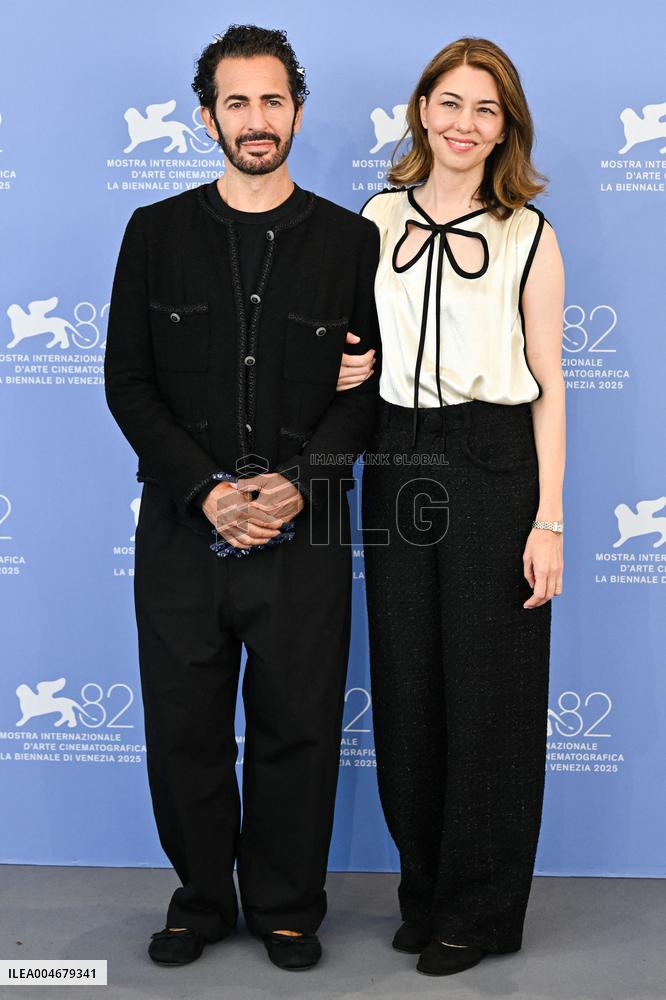 Venice Marc by Sofia Photocall AM