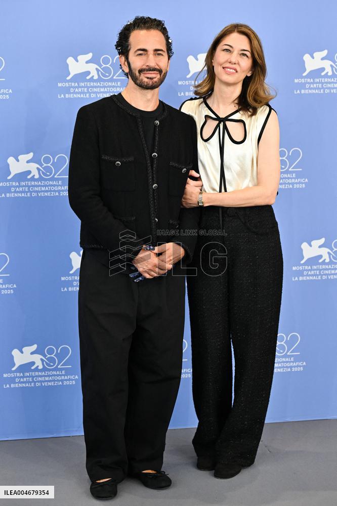 Venice Marc by Sofia Photocall AM