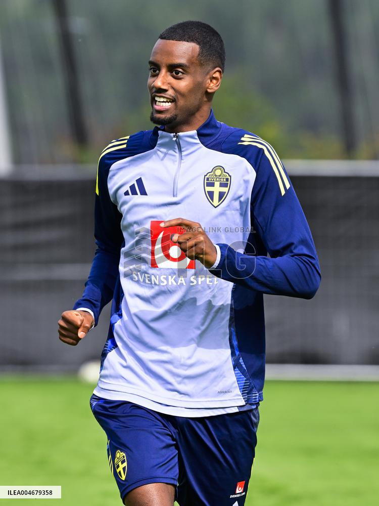 SWEDEN NATIONAL FOOTBALL TEAM TRAINING