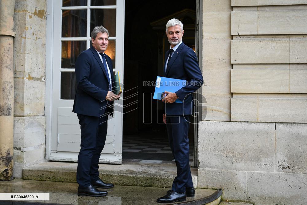 French PM Francois Bayrou meets Les Republicains leaders in Paris FA