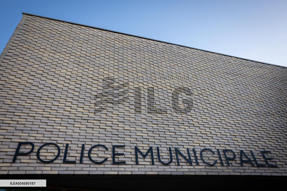 Illustration - Municipal Police Forces