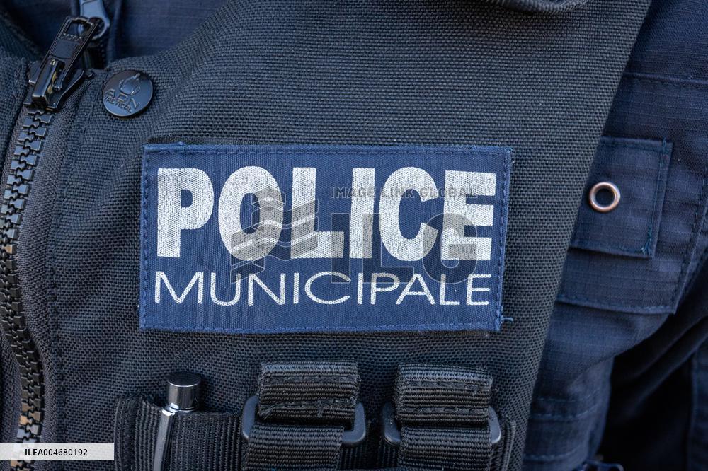 Illustration - Municipal Police Forces