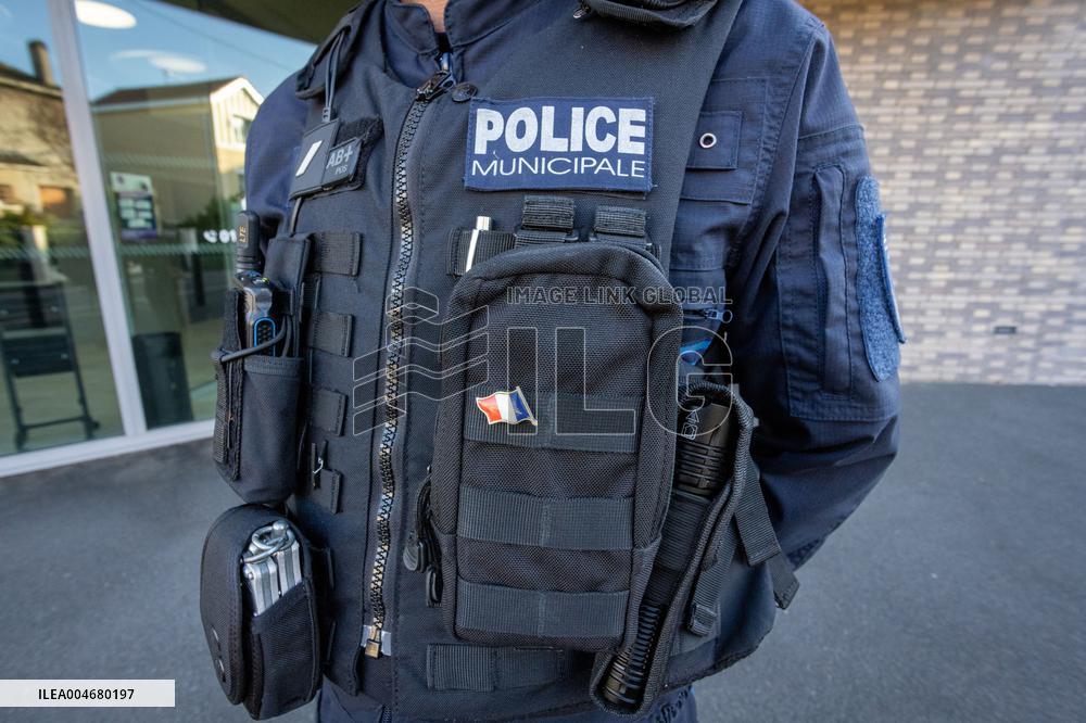 Illustration - Municipal Police Forces