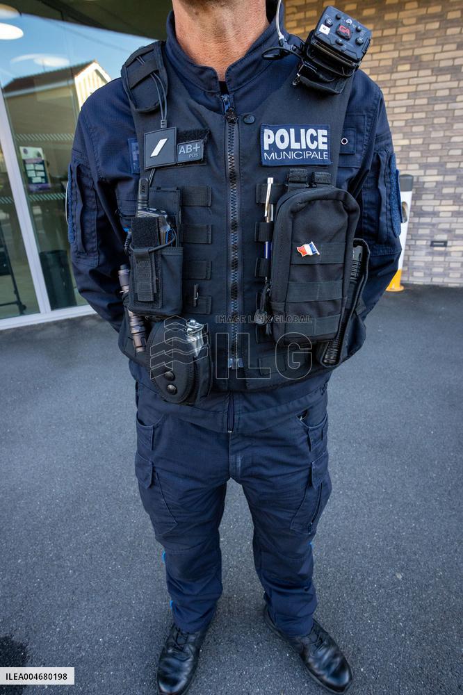 Illustration - Municipal Police Forces