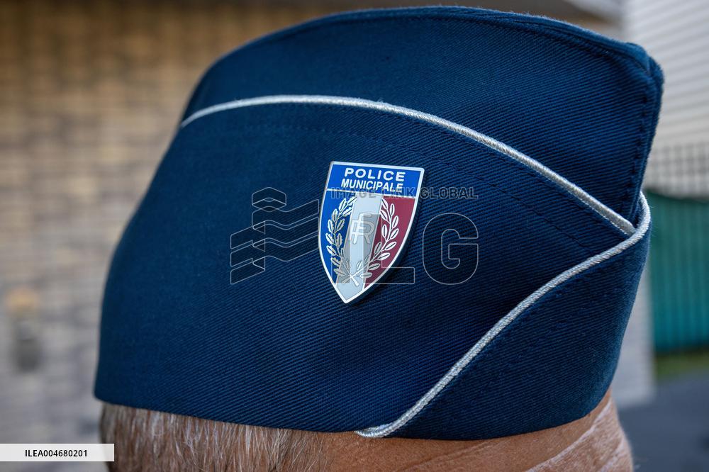 Illustration - Municipal Police Forces