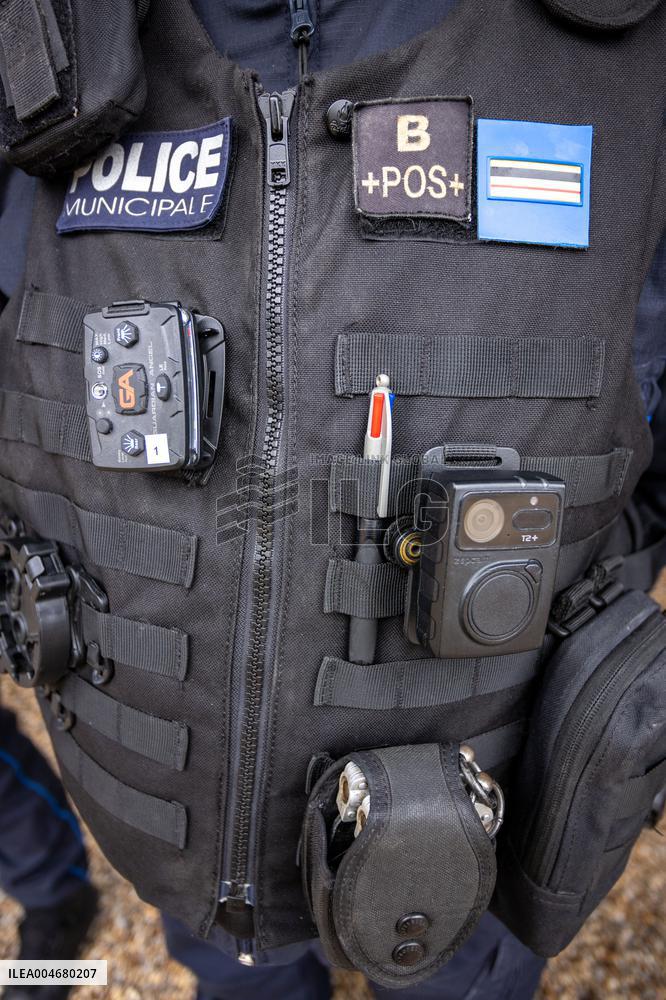 Illustration - Municipal Police Forces