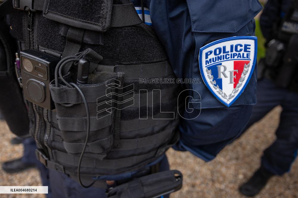 Illustration - Municipal Police Forces