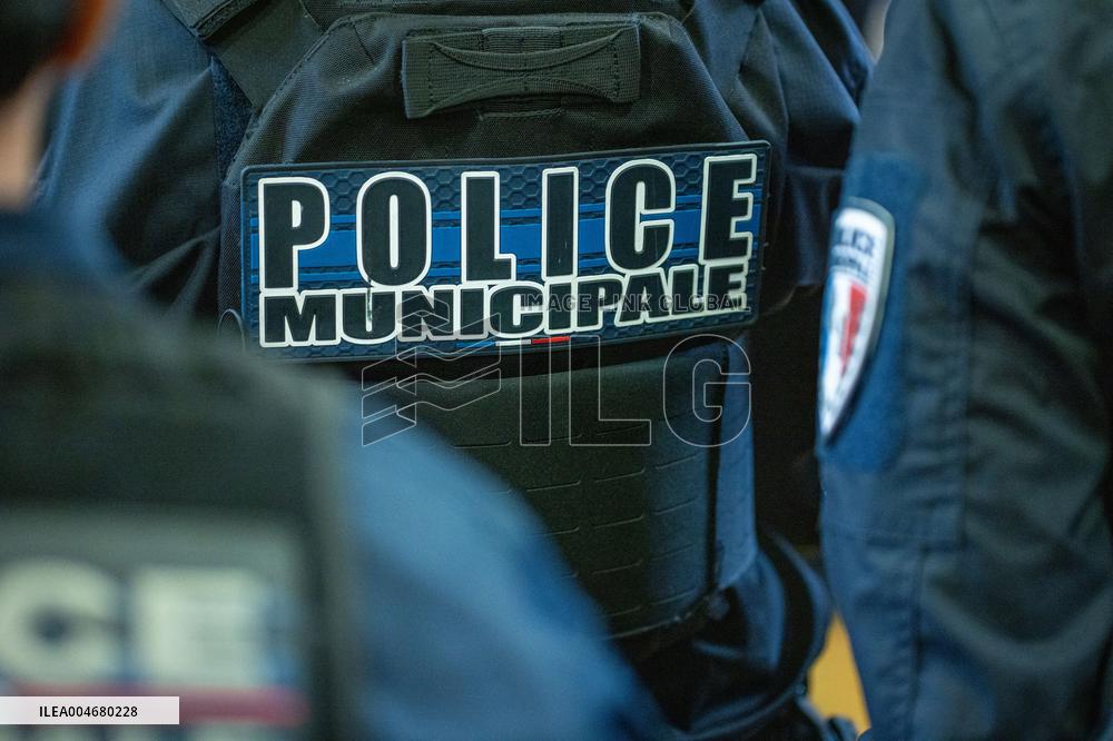 Illustration - Municipal Police Forces