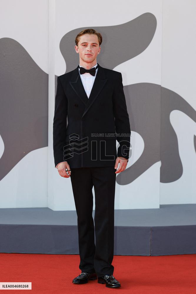 Venice - Red carpet film L’ETRANGER MP