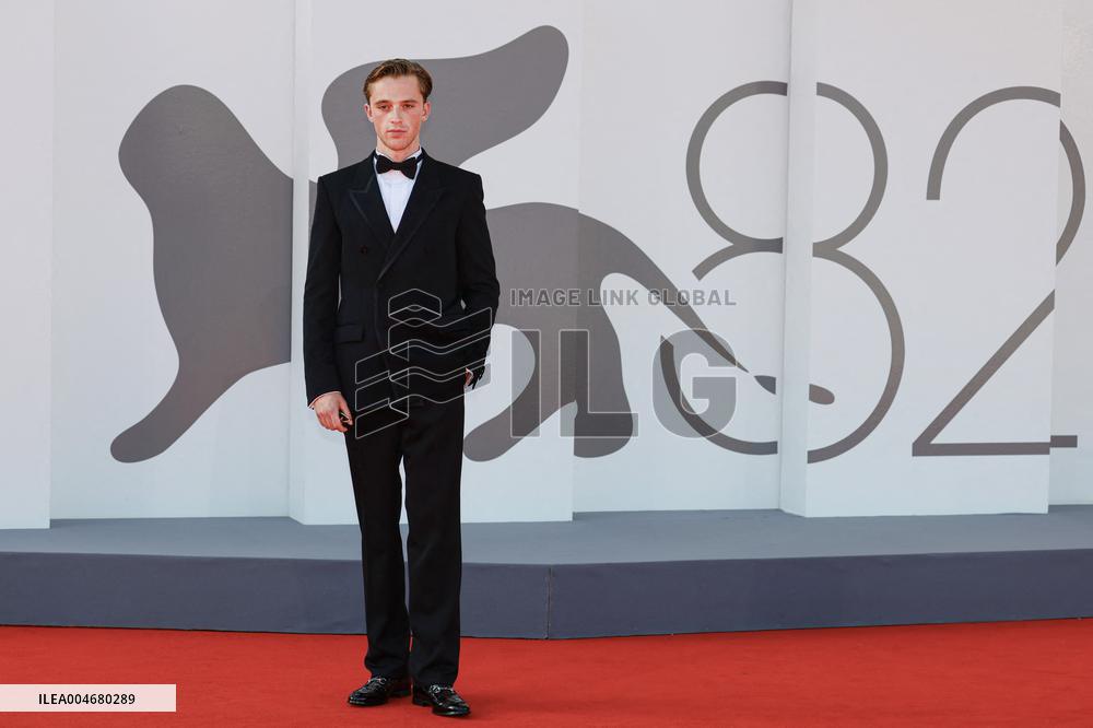 Venice - Red carpet film L’ETRANGER MP