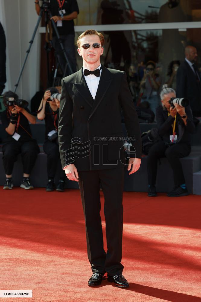 Venice - Red carpet film L’ETRANGER MP