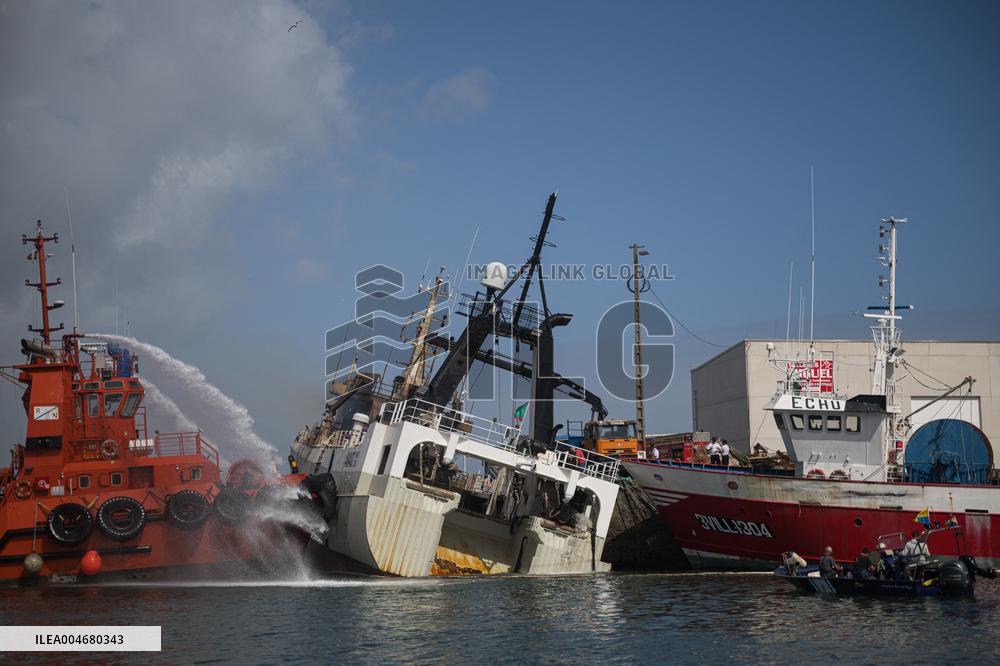 A Ship Continues To Burn In The Port Of Ribeira - Spain