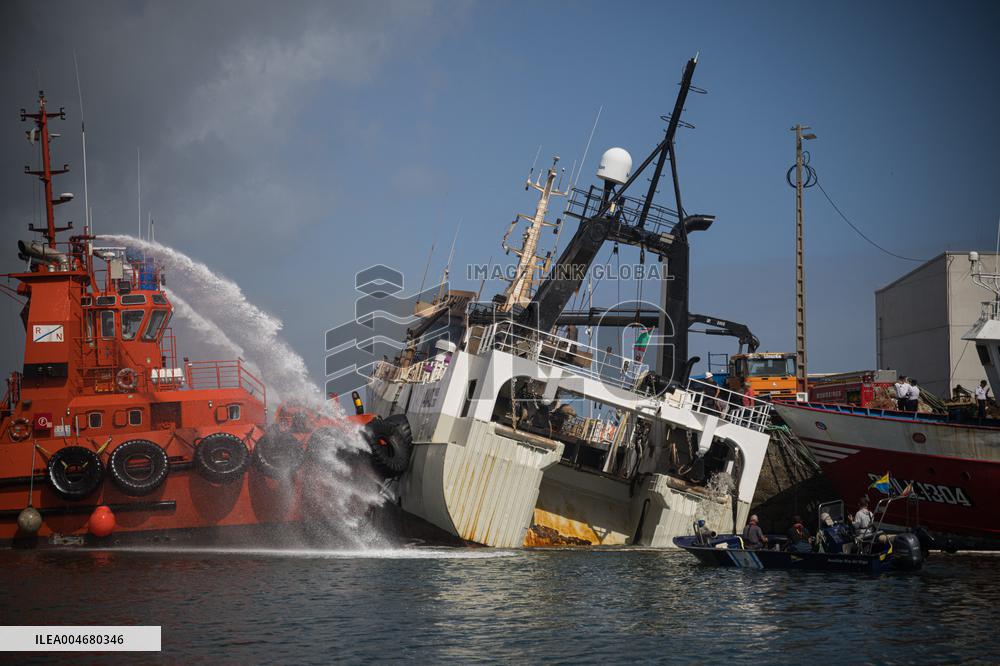 A Ship Continues To Burn In The Port Of Ribeira - Spain