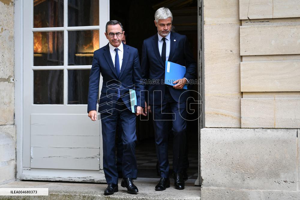 French PM Francois Bayrou meets Les Republicains leaders in Paris FA