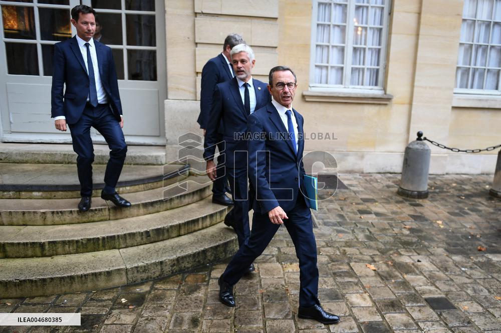 French PM Francois Bayrou meets Les Republicains leaders in Paris FA