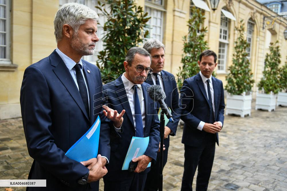 French PM Francois Bayrou meets Les Republicains leaders in Paris FA