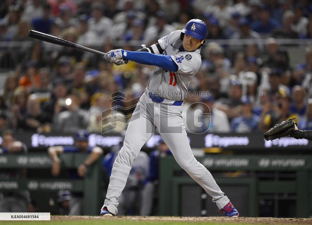 Baseball: Dodgers vs. Pirates